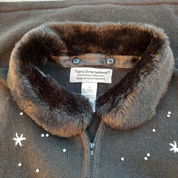 Vintage 90's Christmas Sweater Cardinals Bird Faux Fur Collar Cardigan Small - Picture 5 of 12